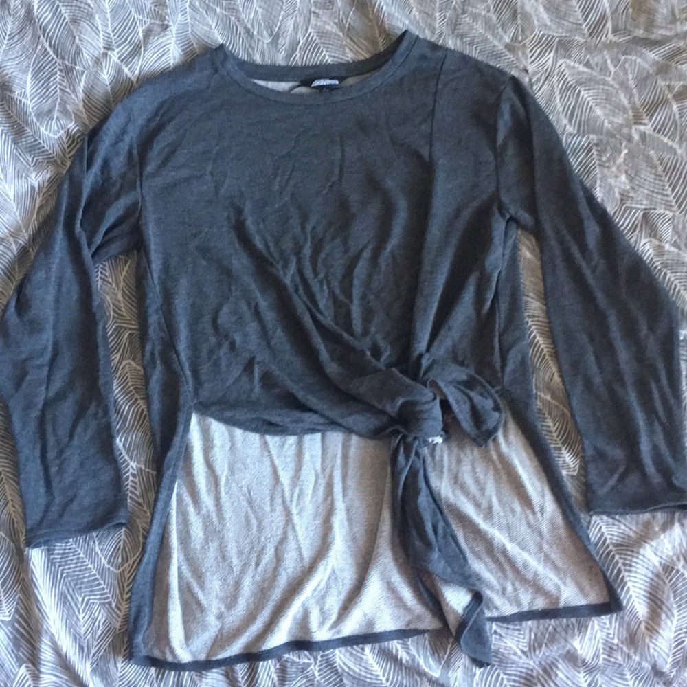 Grey long sleeve light sweater